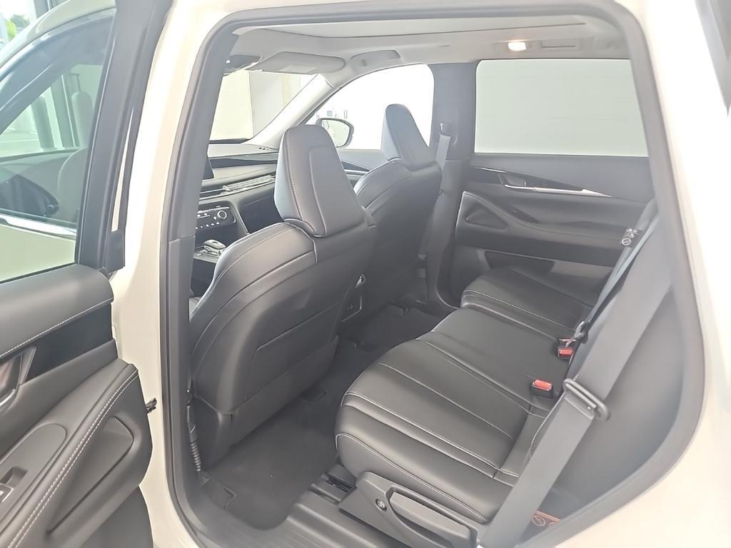used 2025 INFINITI QX60 car, priced at $39,998