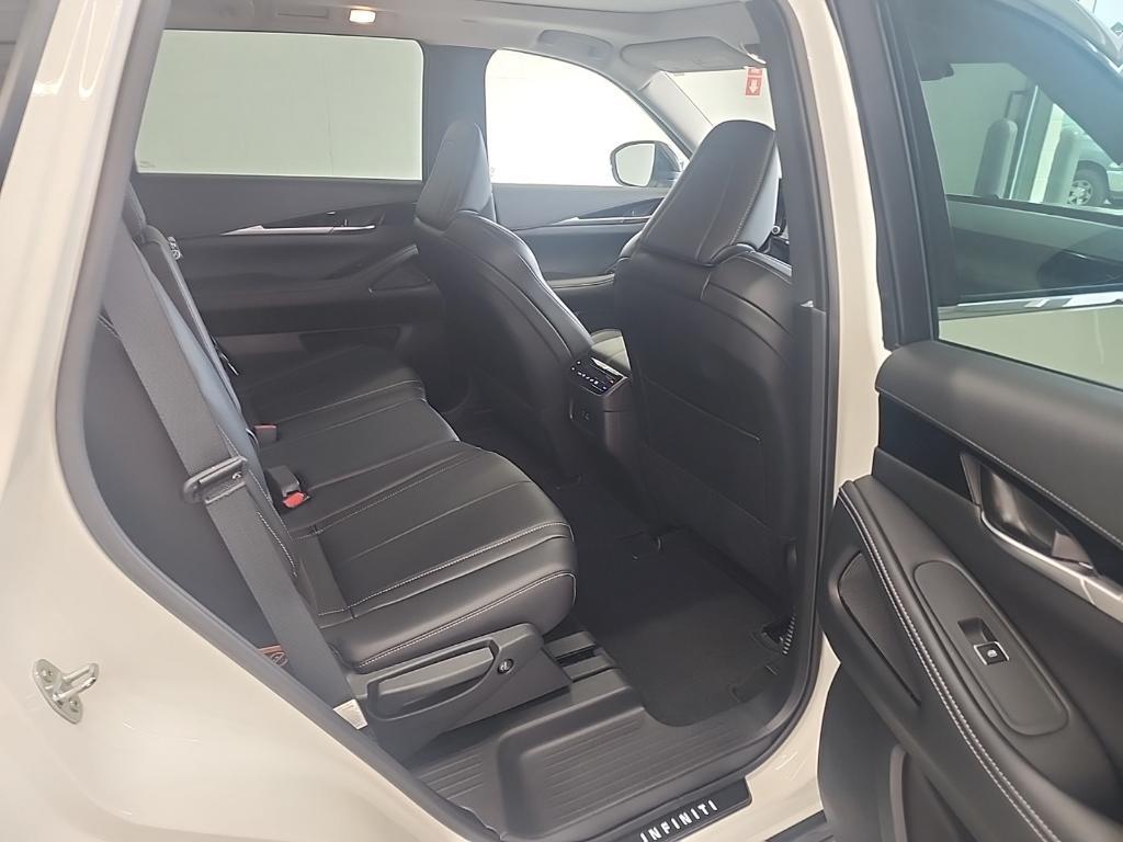 used 2025 INFINITI QX60 car, priced at $39,998