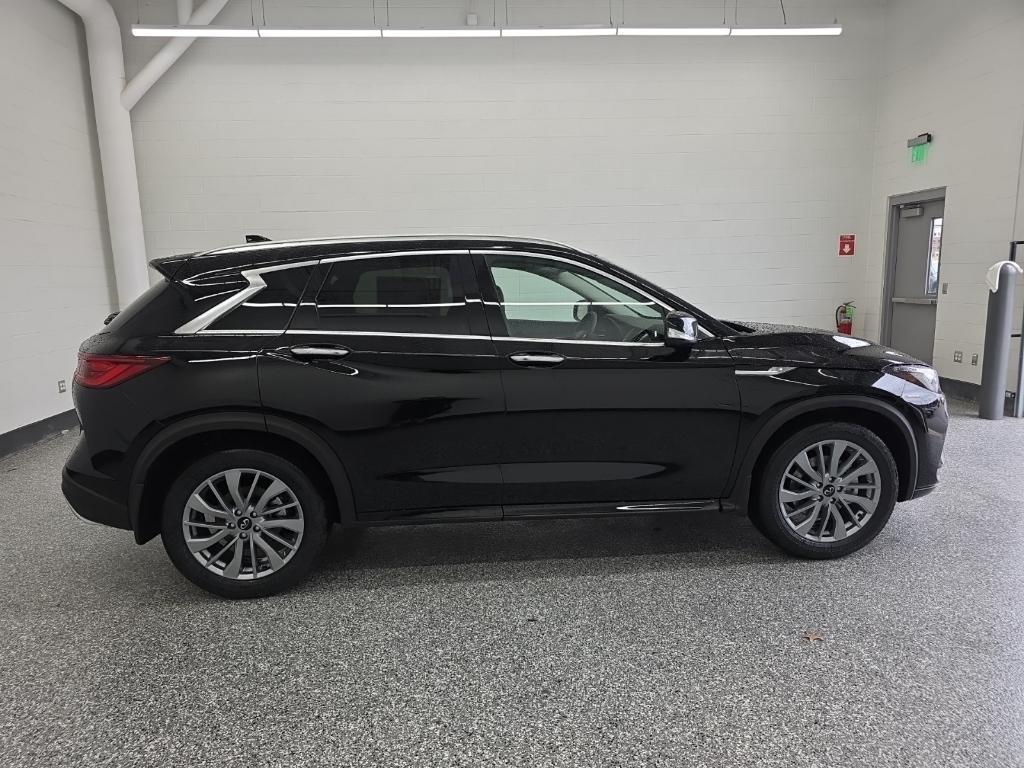 new 2025 INFINITI QX50 car, priced at $36,870