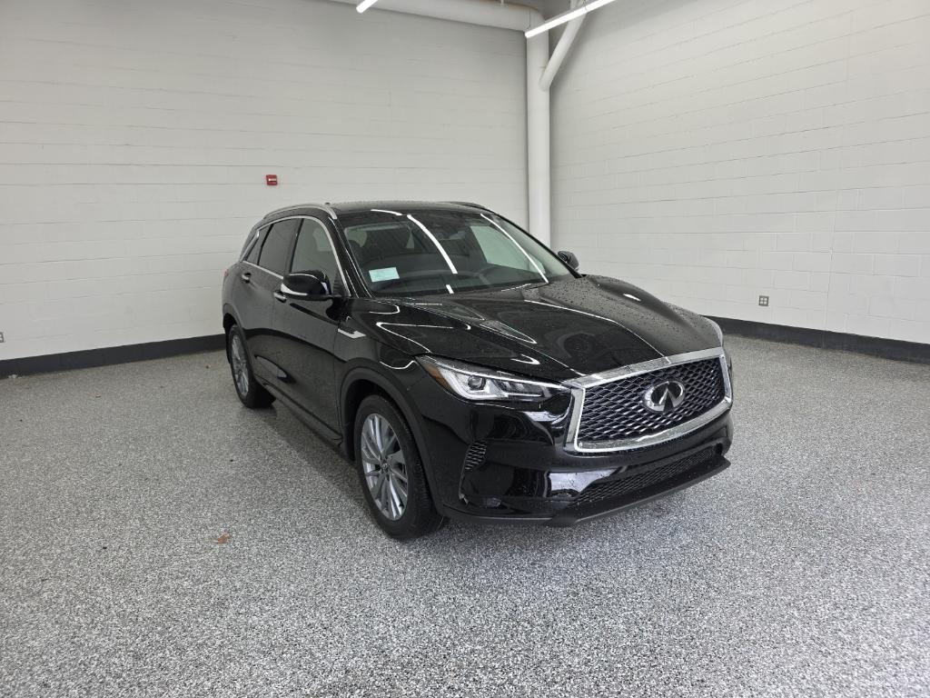 new 2025 INFINITI QX50 car, priced at $36,870