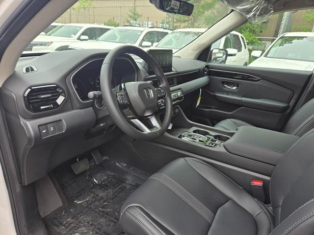 new 2025 Honda Pilot car, priced at $49,650