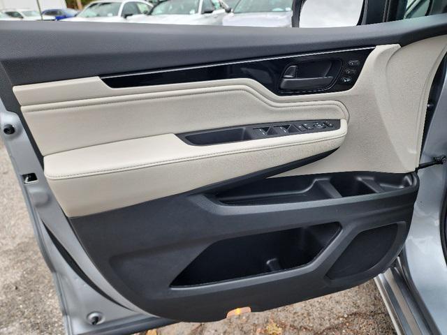 used 2025 Honda Odyssey car, priced at $39,961