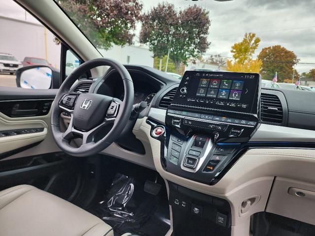 used 2025 Honda Odyssey car, priced at $39,961