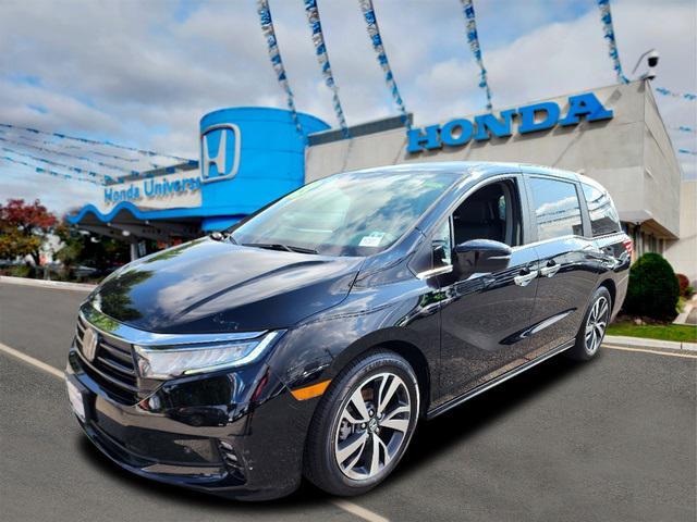 used 2023 Honda Odyssey car, priced at $38,154