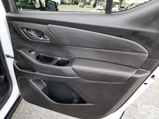 used 2020 Chevrolet Traverse car, priced at $22,997