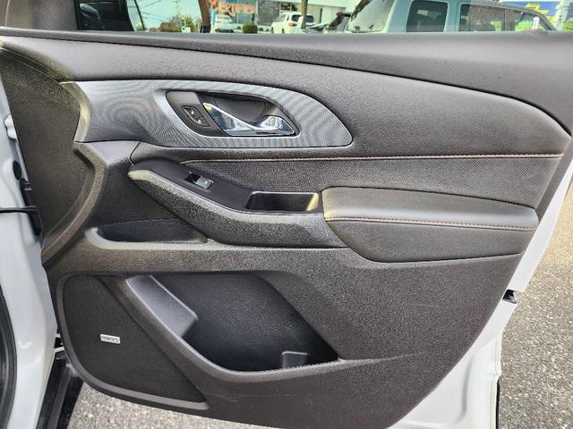 used 2020 Chevrolet Traverse car, priced at $22,997