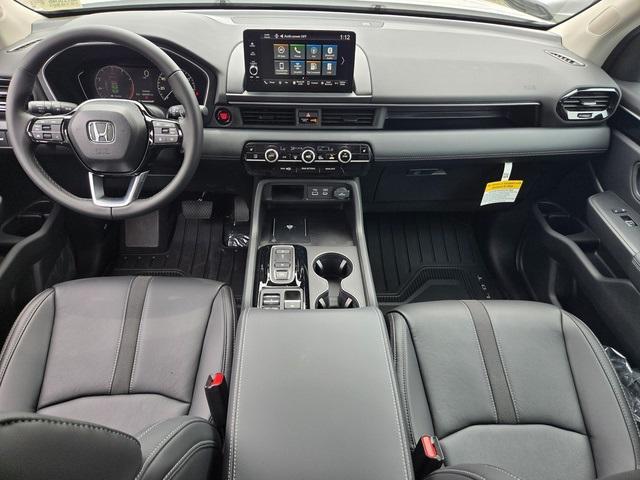 new 2025 Honda Pilot car, priced at $47,505