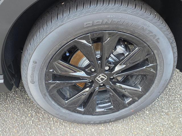 new 2026 Honda CR-V Hybrid car, priced at $43,700