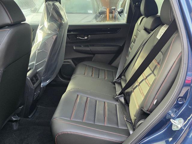 new 2026 Honda CR-V Hybrid car, priced at $43,700