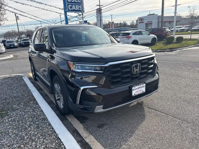 used 2023 Honda Pilot car, priced at $40,995