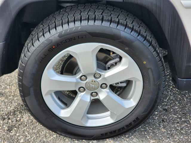 used 2019 Jeep Compass car, priced at $15,194