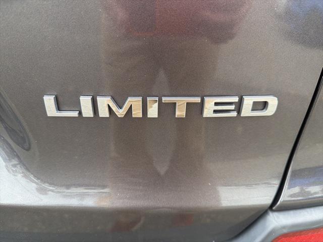 used 2019 Jeep Cherokee car, priced at $16,213