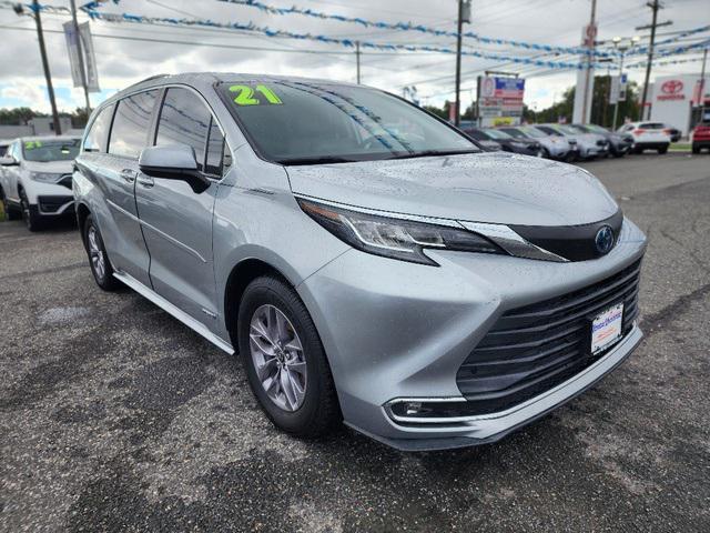 used 2021 Toyota Sienna car, priced at $39,000