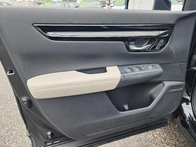 used 2023 Honda CR-V car, priced at $31,402