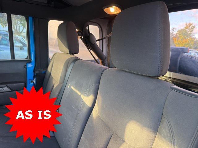 used 2015 Jeep Wrangler Unlimited car, priced at $10,764