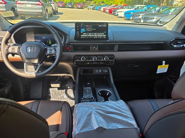 new 2025 Honda Pilot car, priced at $55,030