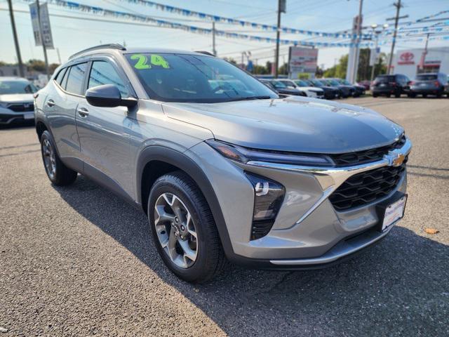 used 2024 Chevrolet Trax car, priced at $18,699
