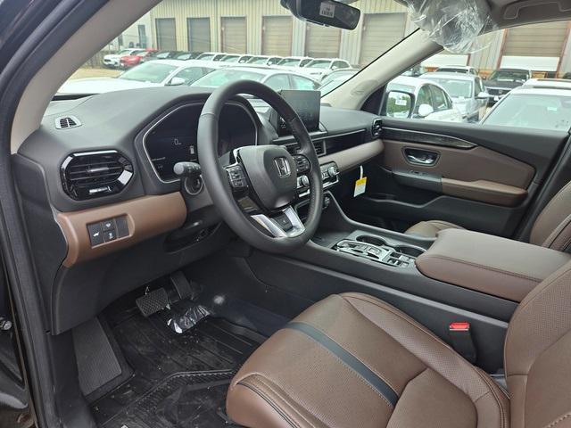 new 2025 Honda Pilot car, priced at $55,260