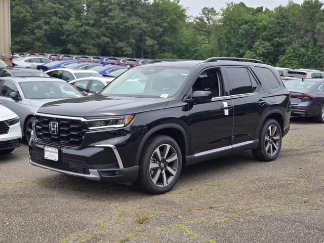 new 2025 Honda Pilot car, priced at $55,260