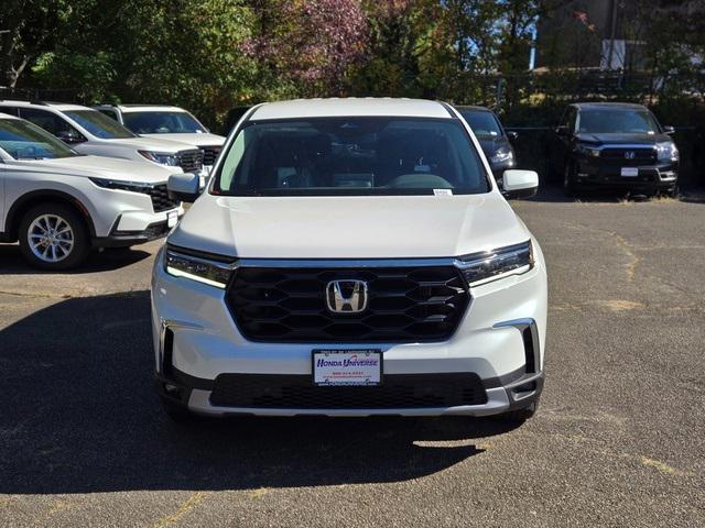 new 2025 Honda Pilot car, priced at $47,150