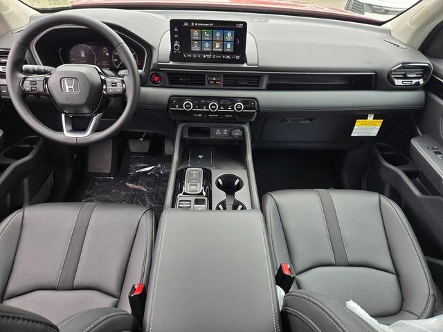 new 2025 Honda Pilot car, priced at $48,985