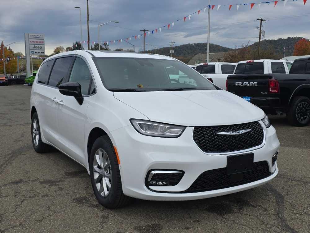 new 2026 Chrysler Pacifica car, priced at $47,995