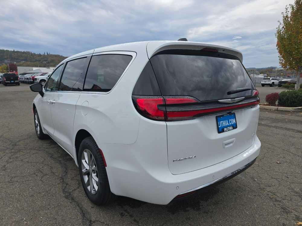 new 2026 Chrysler Pacifica car, priced at $47,995