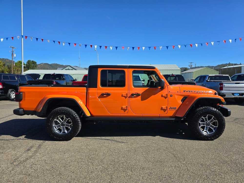 new 2025 Jeep Gladiator car, priced at $52,995