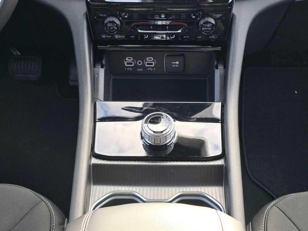 new 2025 Jeep Grand Cherokee L car, priced at $39,995