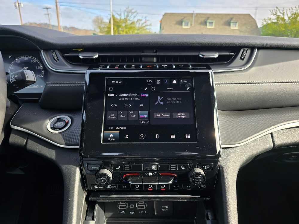 new 2025 Jeep Grand Cherokee L car, priced at $39,995