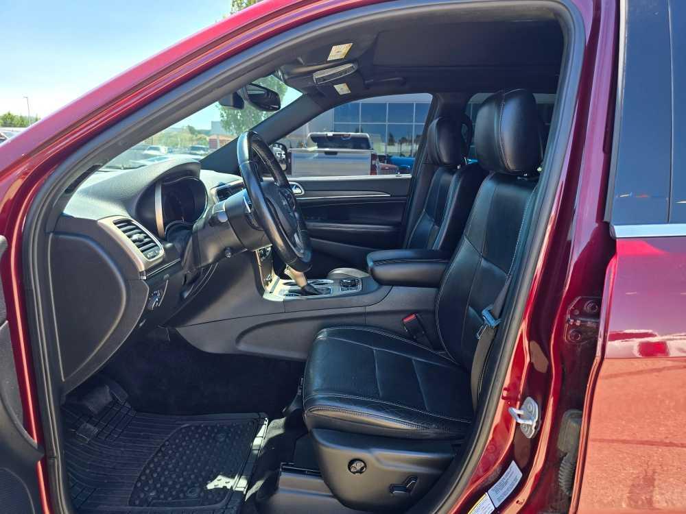 used 2017 Jeep Grand Cherokee car, priced at $15,495