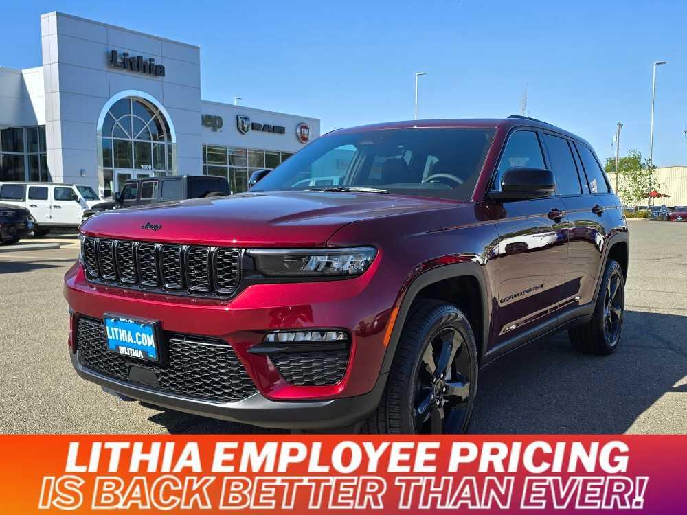 new 2025 Jeep Grand Cherokee car, priced at $46,995