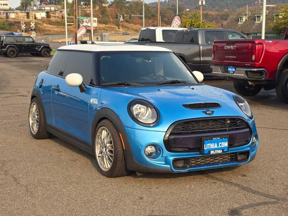 used 2018 MINI Hardtop car, priced at $18,995