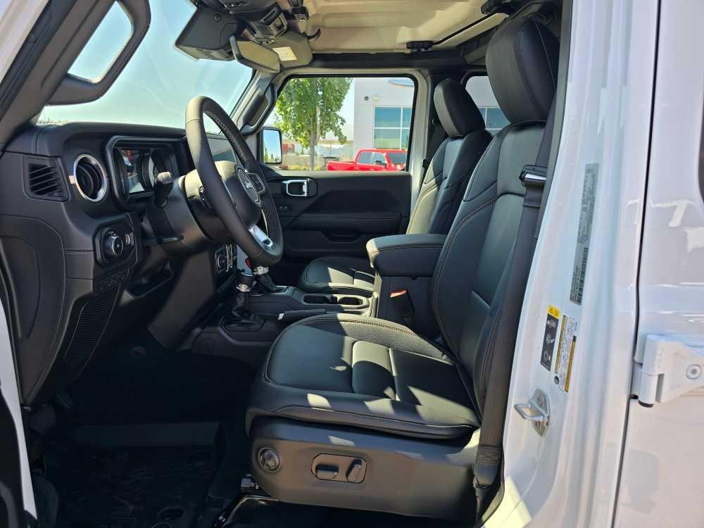 new 2025 Jeep Wrangler car, priced at $49,995