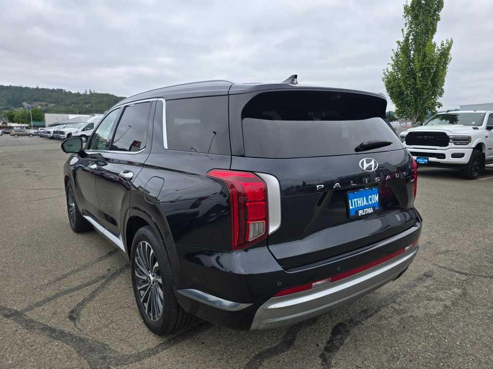used 2024 Hyundai Palisade car, priced at $41,495