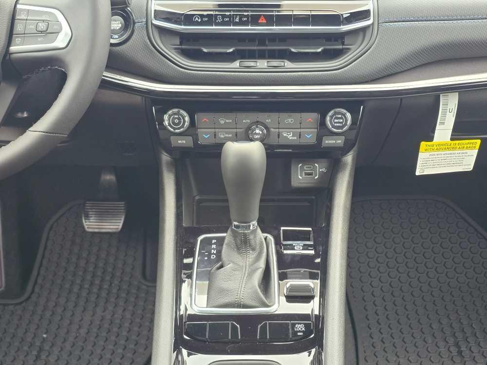 new 2026 Jeep Compass car, priced at $29,035