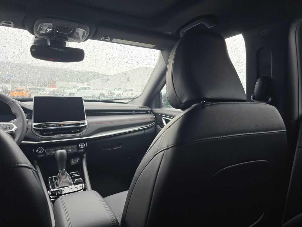 new 2026 Jeep Compass car, priced at $35,995