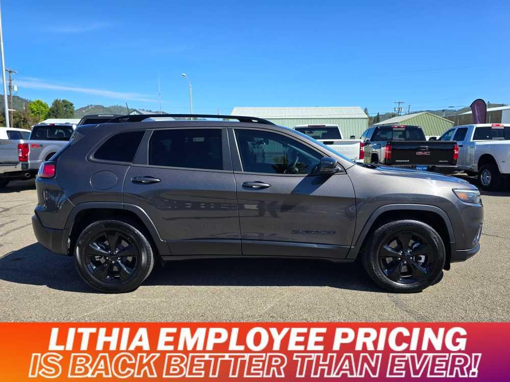 used 2023 Jeep Cherokee car, priced at $32,995