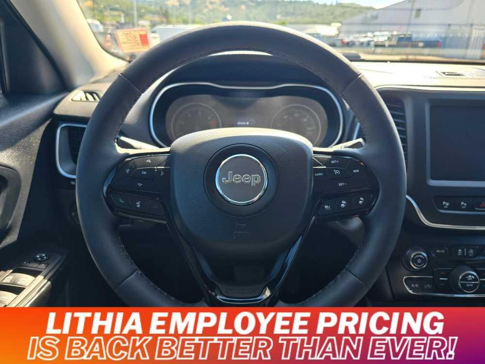 used 2023 Jeep Cherokee car, priced at $32,995