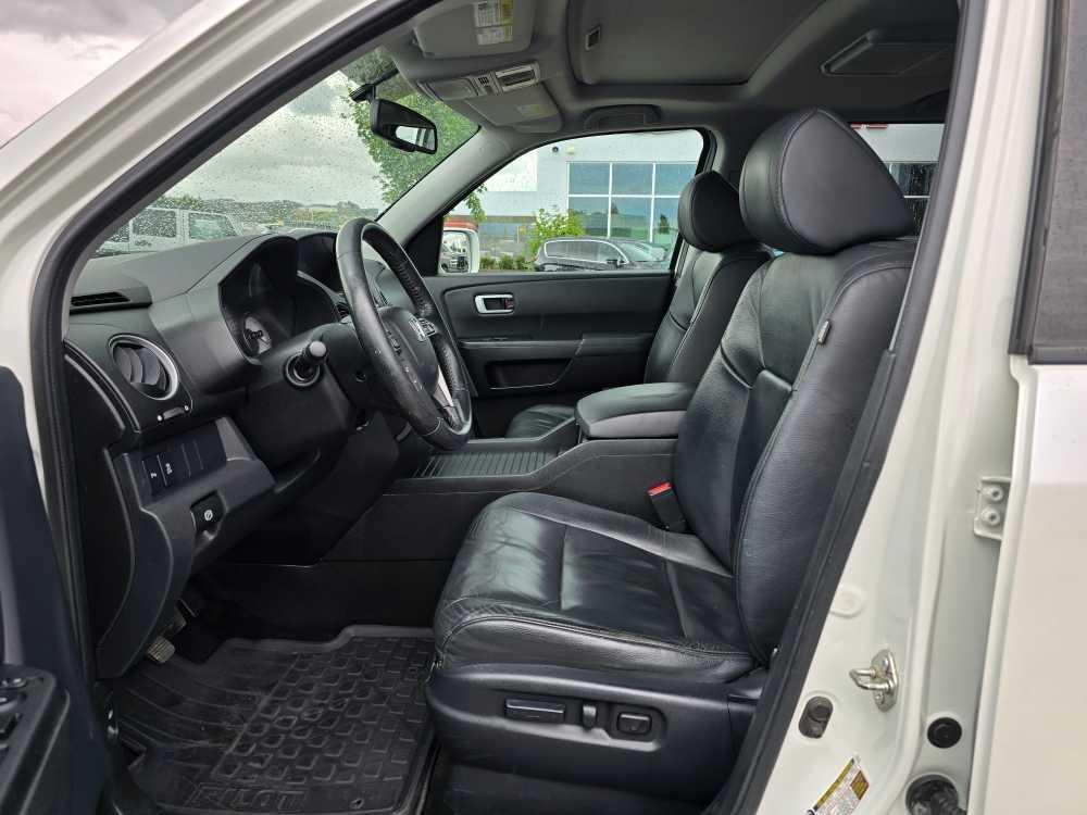 used 2015 Honda Pilot car, priced at $15,995