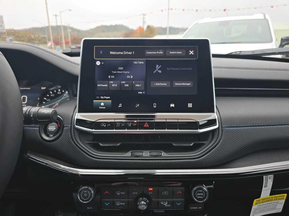 new 2026 Jeep Compass car, priced at $32,035