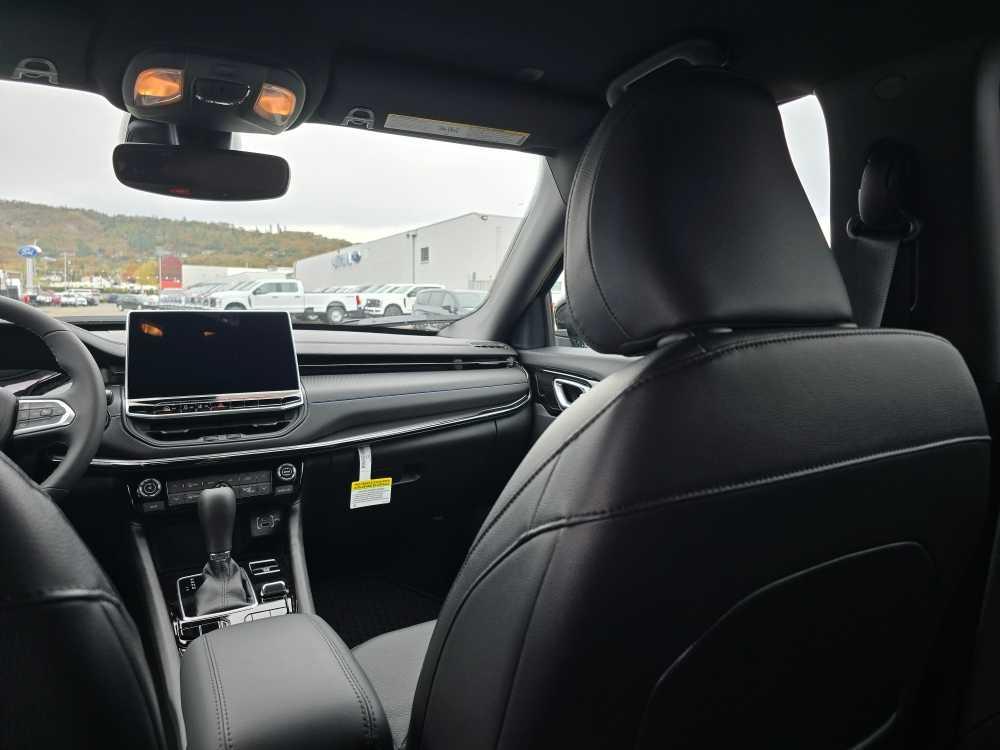 new 2026 Jeep Compass car, priced at $32,035