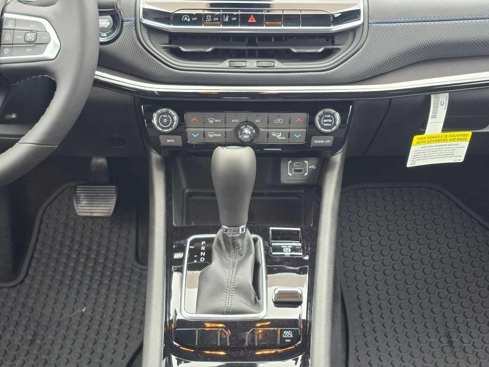 new 2026 Jeep Compass car, priced at $32,035