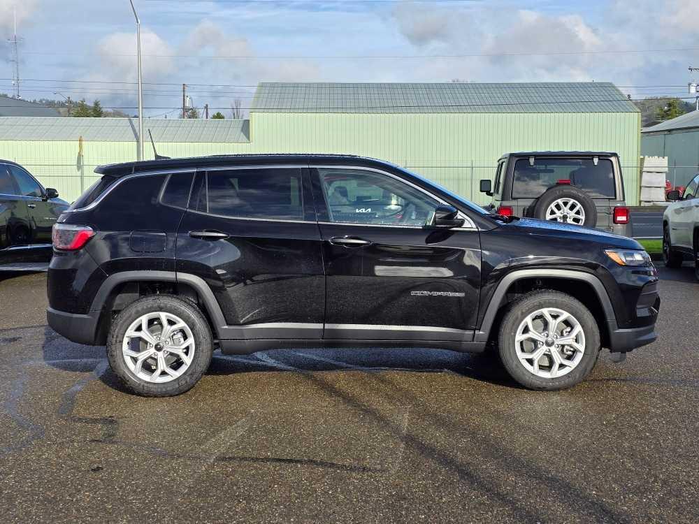 new 2025 Jeep Compass car, priced at $25,995