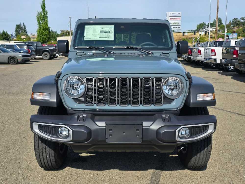 new 2025 Jeep Gladiator car, priced at $46,995