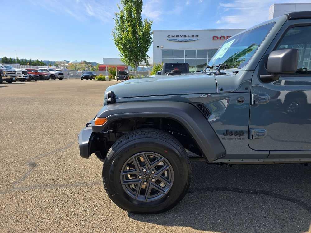 new 2025 Jeep Gladiator car, priced at $46,995