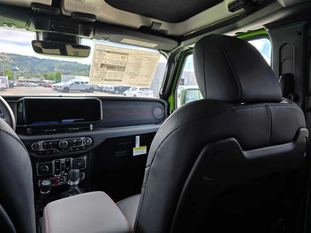 new 2025 Jeep Gladiator car, priced at $56,745