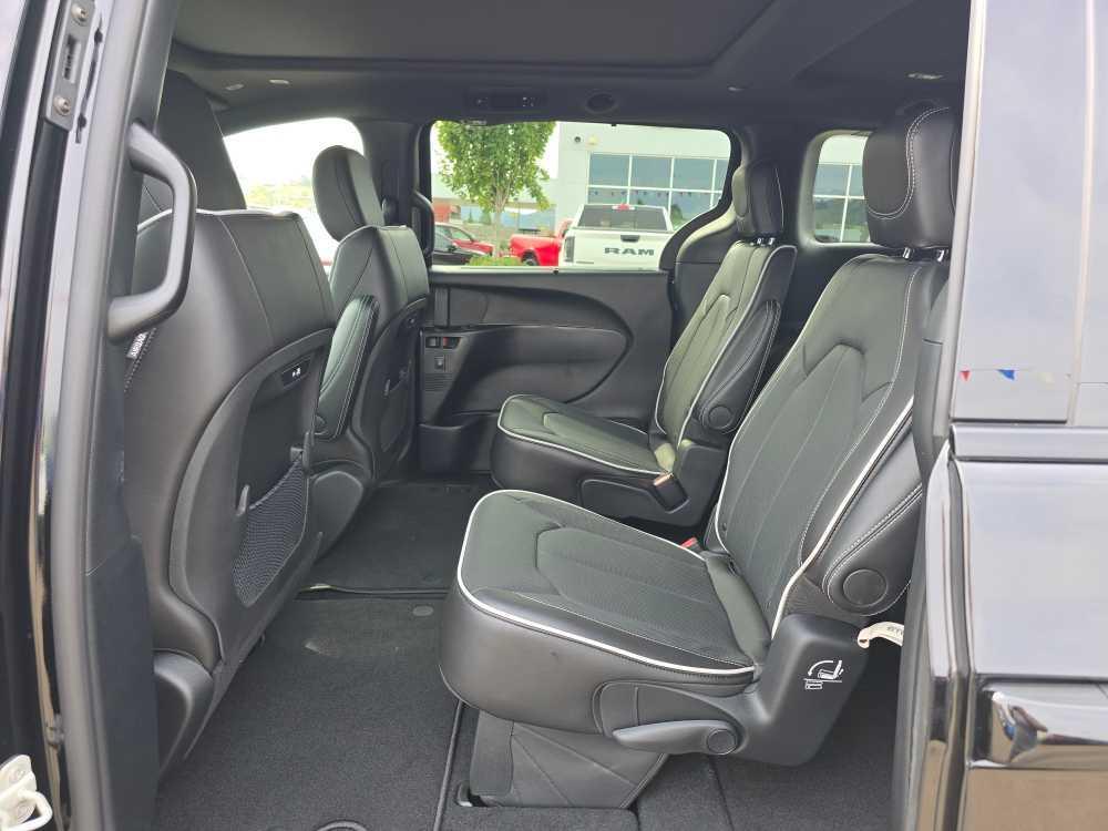 new 2026 Chrysler Pacifica car, priced at $45,495