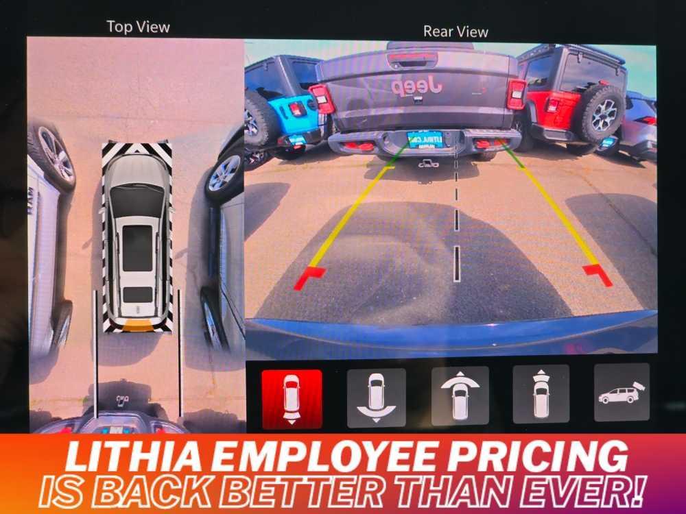 used 2021 Chrysler Pacifica Hybrid car, priced at $23,995