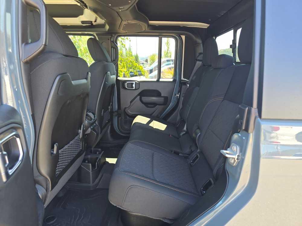 new 2025 Jeep Gladiator car, priced at $49,995